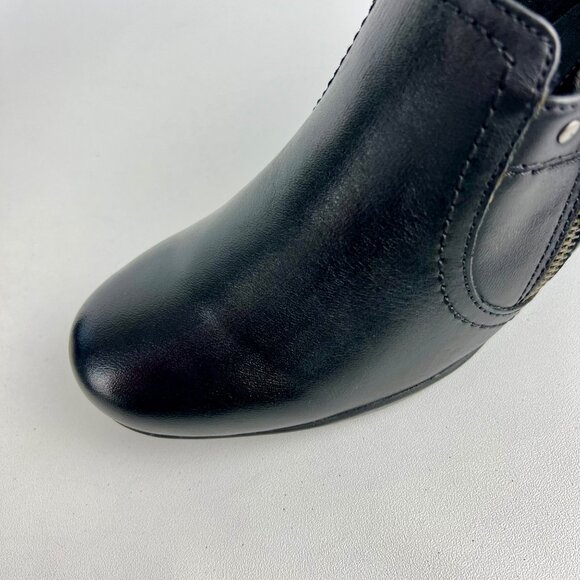 Clarks Womens Black Block Heel Zip Bootie Shootie Ankle Boot Comfort size 8.5 - Picture 9 of 16